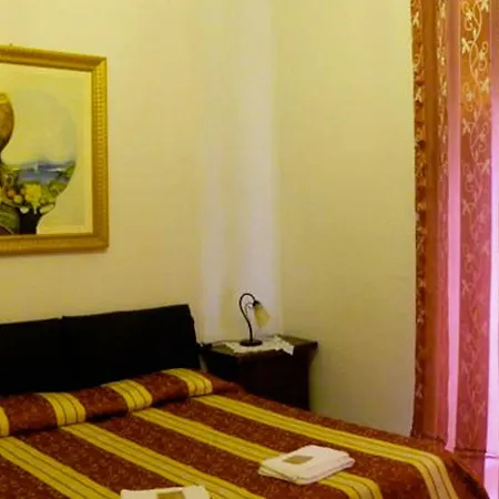 Crispi Bed & Breakfast 2*