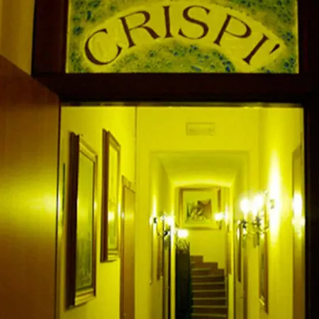 Crispi Nocleg ze śniadaniem