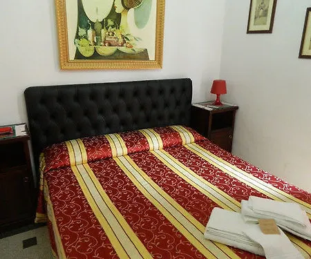 Crispi Bed & Breakfast 2*